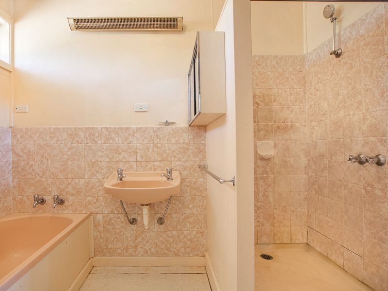 139 Coles Bay Road, Coles Bay TAS 7215