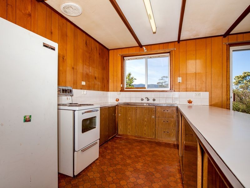 139 Coles Bay Road, Coles Bay TAS 7215