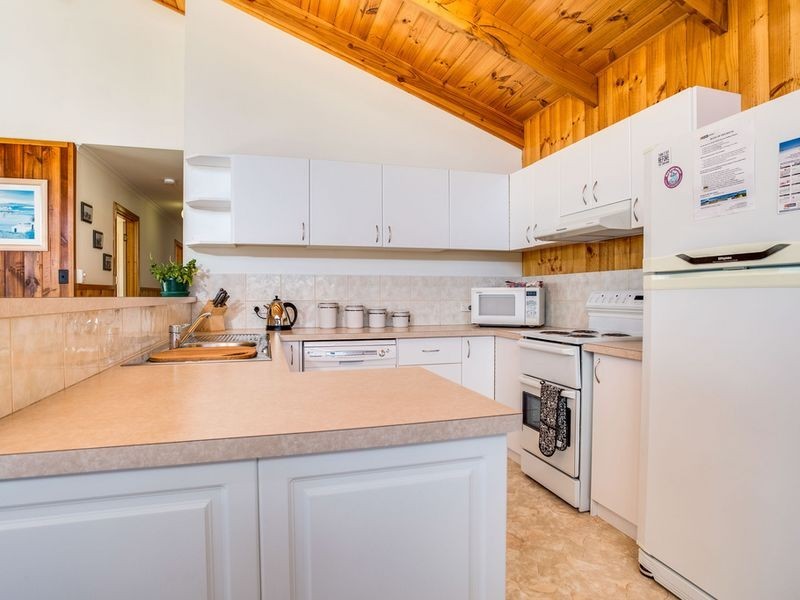 33 Douglas Street, Bicheno TAS 7215