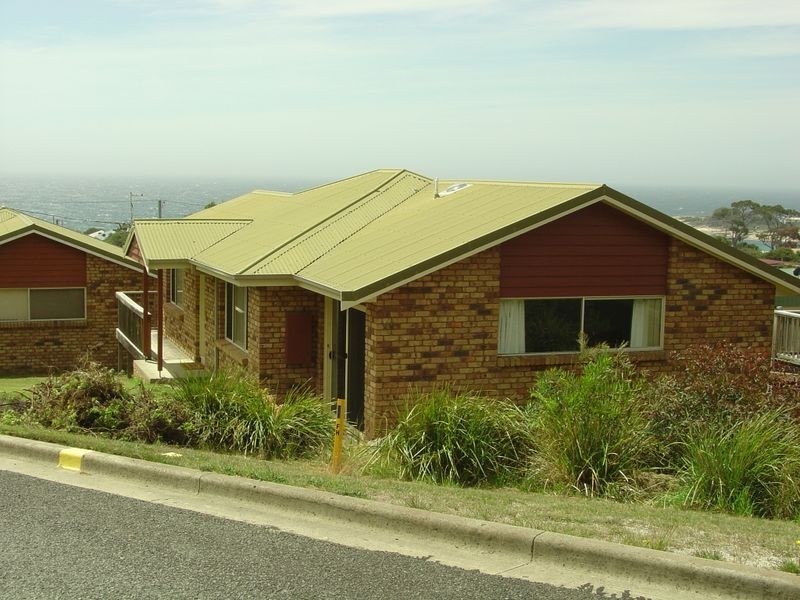 2/4 Levy Street, Bicheno TAS 7215