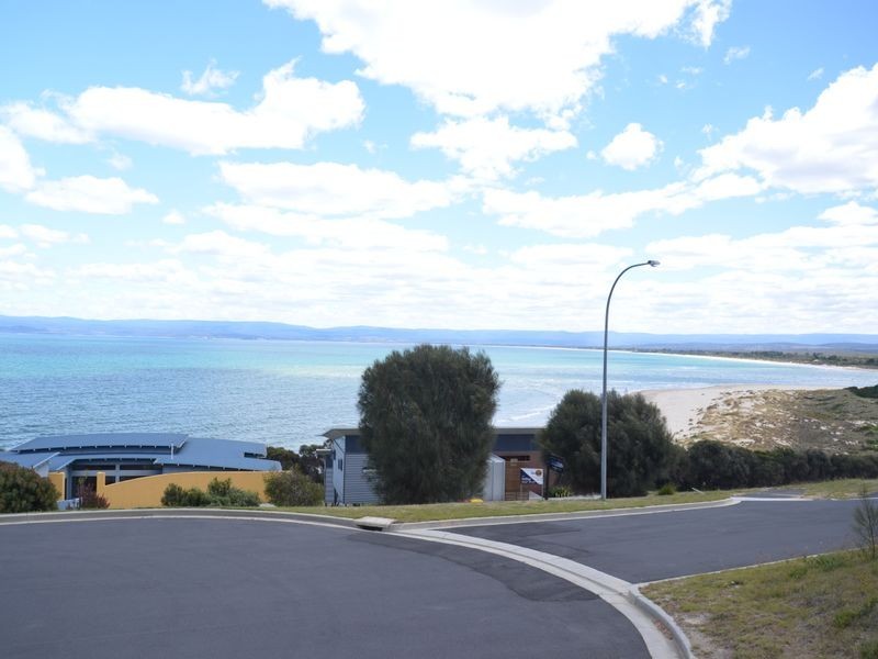 4 Meika Place, Coles Bay TAS 7215