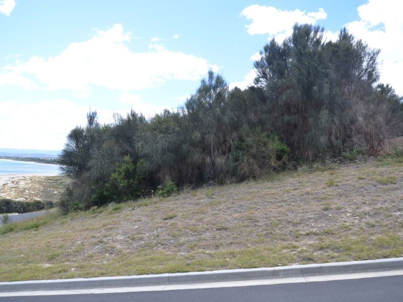 4 Meika Place, Coles Bay TAS 7215
