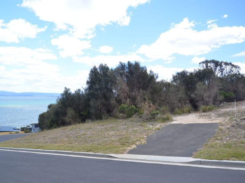 4 Meika Place, Coles Bay TAS 7215