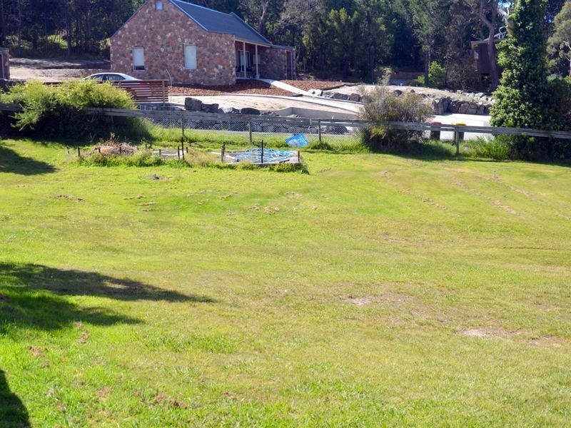 4 Garnet Avenue, Coles Bay TAS 7215