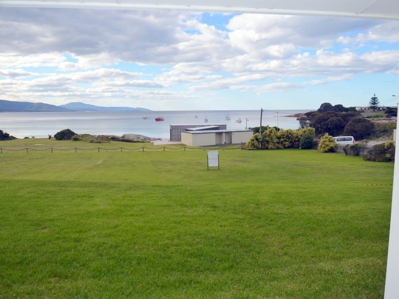 8 Jetty Road, Bicheno TAS 7215