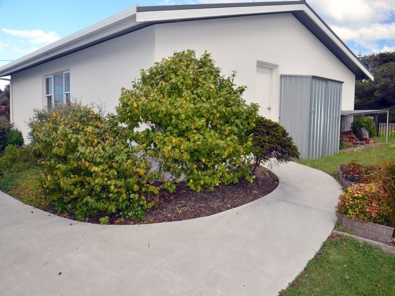 8 Jetty Road, Bicheno TAS 7215