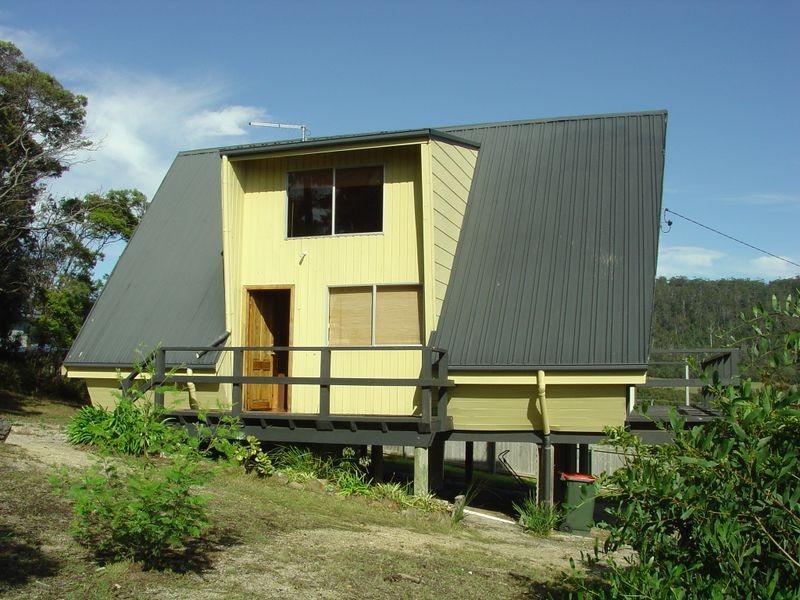 7 Gamble Crescent, Bicheno TAS 7215