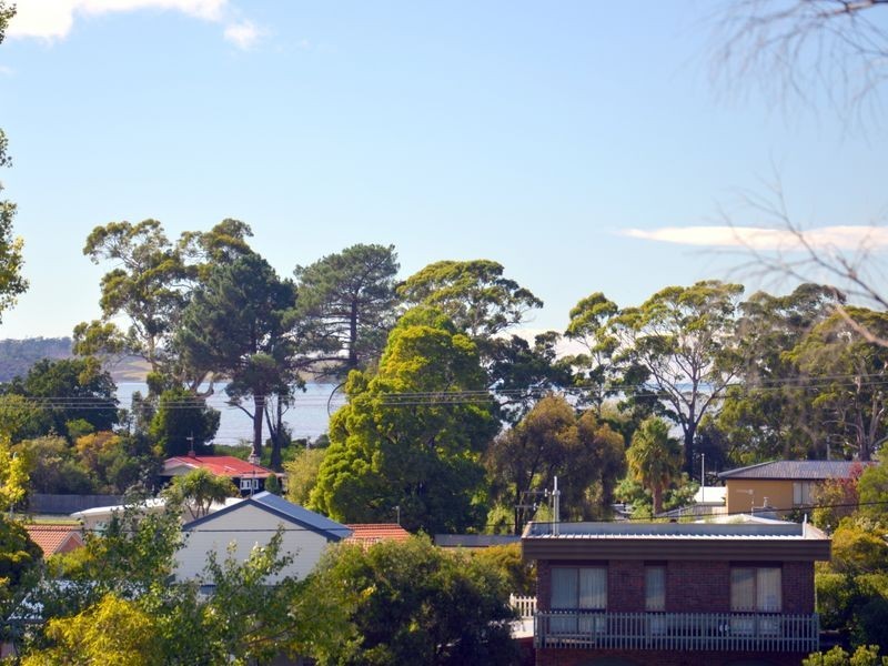 4 Wattle Grove, Orford TAS 7190