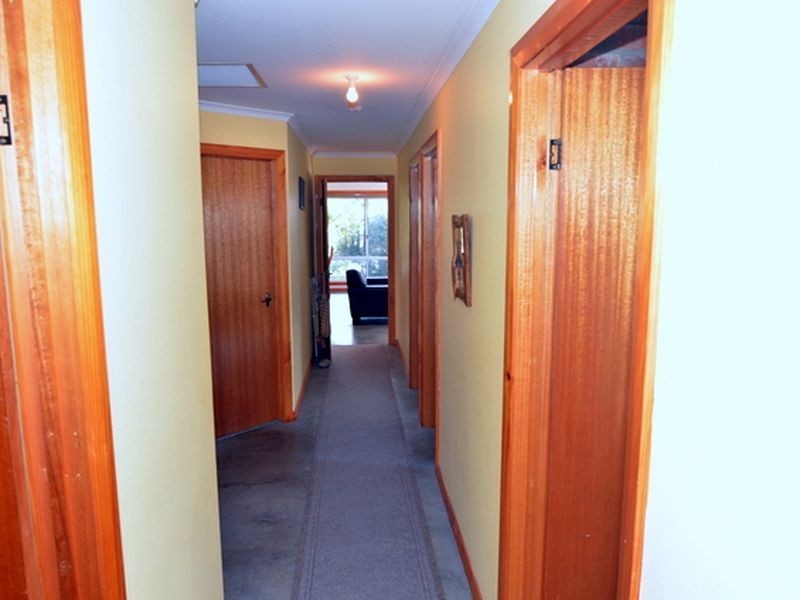 21 Hazards View Drive, Coles Bay TAS 7215