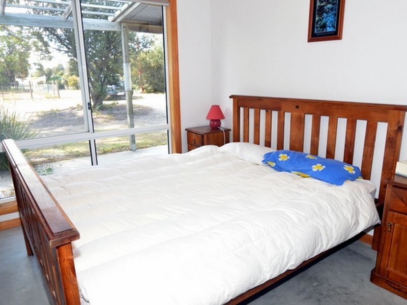 21 Hazards View Drive, Coles Bay TAS 7215