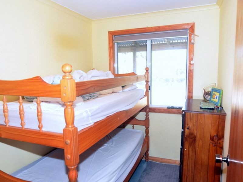 21 Hazards View Drive, Coles Bay TAS 7215