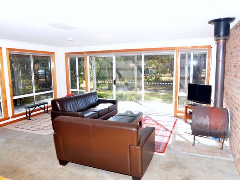 21 Hazards View Drive, Coles Bay TAS 7215