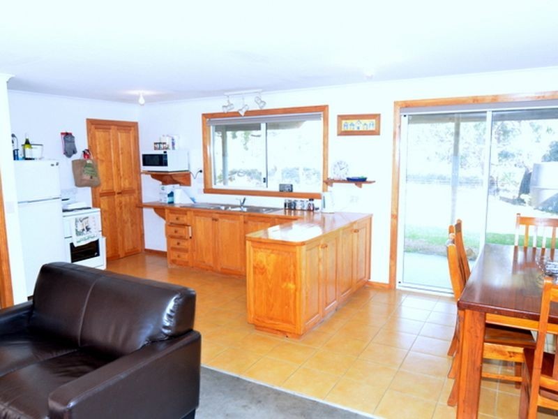 21 Hazards View Drive, Coles Bay TAS 7215