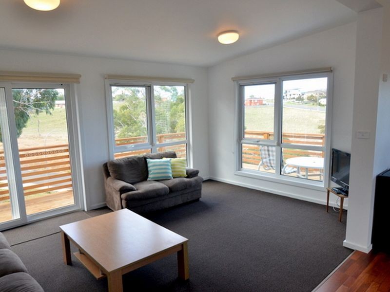 14 River Street, Swansea TAS 7190