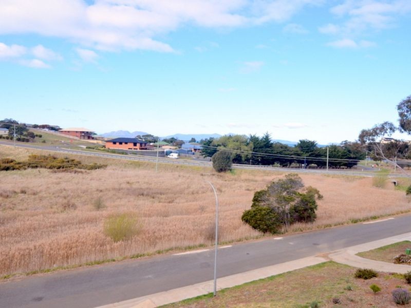 14 River Street, Swansea TAS 7190