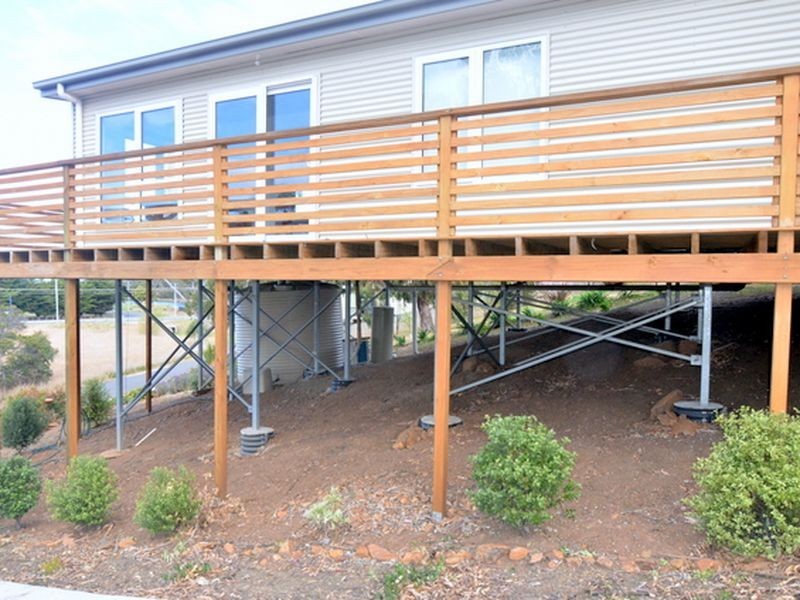 14 River Street, Swansea TAS 7190