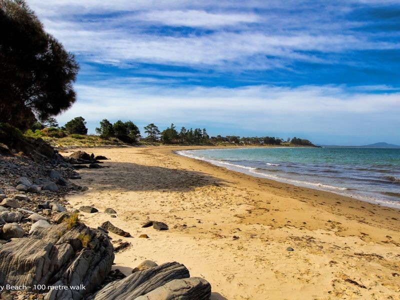 27 Gordon Street, Swansea TAS 7190