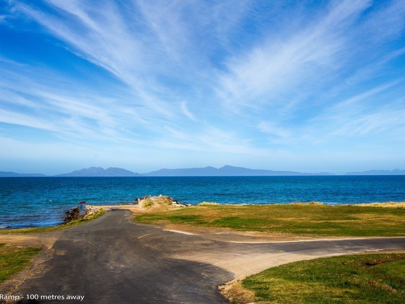 27 Gordon Street, Swansea TAS 7190