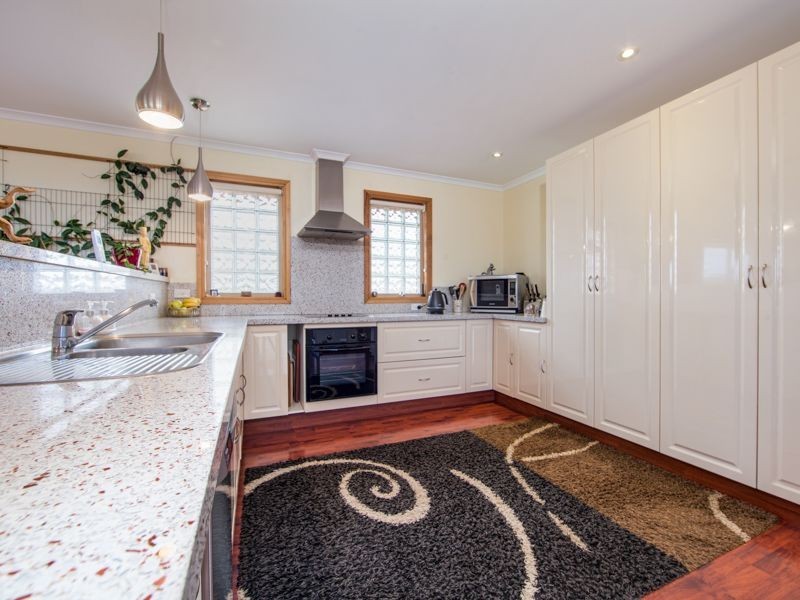 9 Cooks Court, Swansea TAS 7190