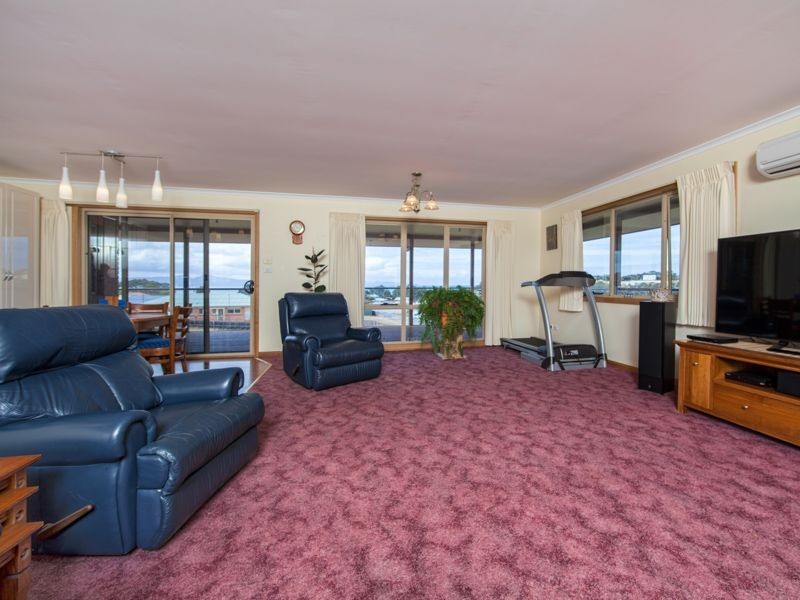 9 Cooks Court, Swansea TAS 7190