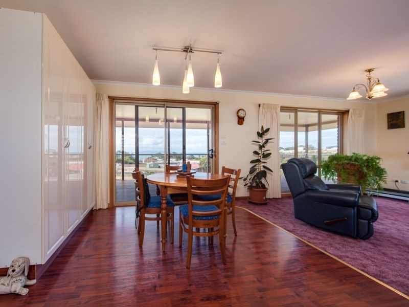 9 Cooks Court, Swansea TAS 7190