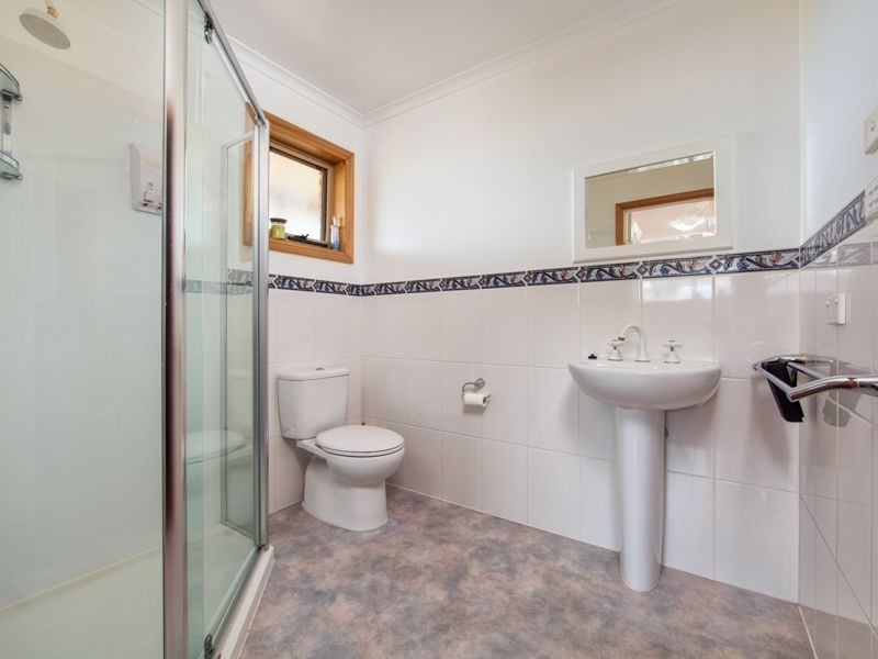9 Cooks Court, Swansea TAS 7190
