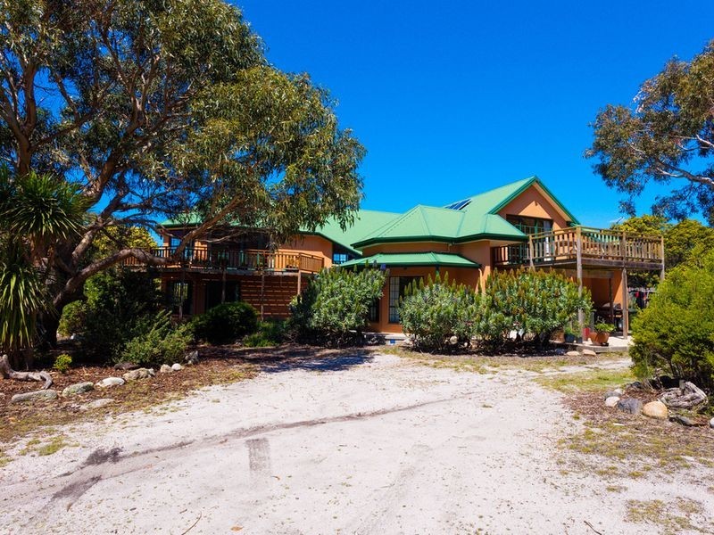 300 Harveys Farm Road, Bicheno TAS 7215