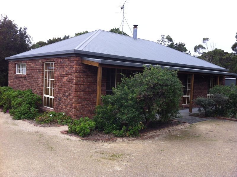 12 Hazards View Drive, Coles Bay TAS 7215