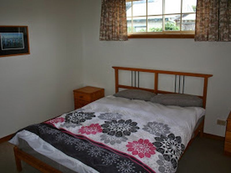 12 Hazards View Drive, Coles Bay TAS 7215
