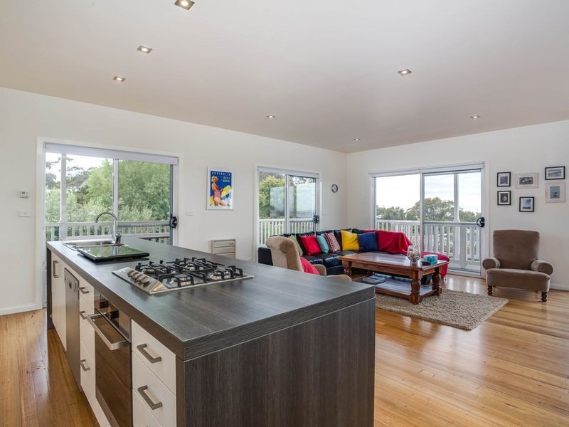 6 Weily Avenue, Bicheno TAS 7215