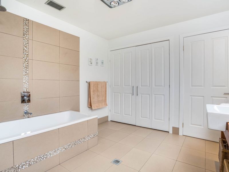 6 Weily Avenue, Bicheno TAS 7215
