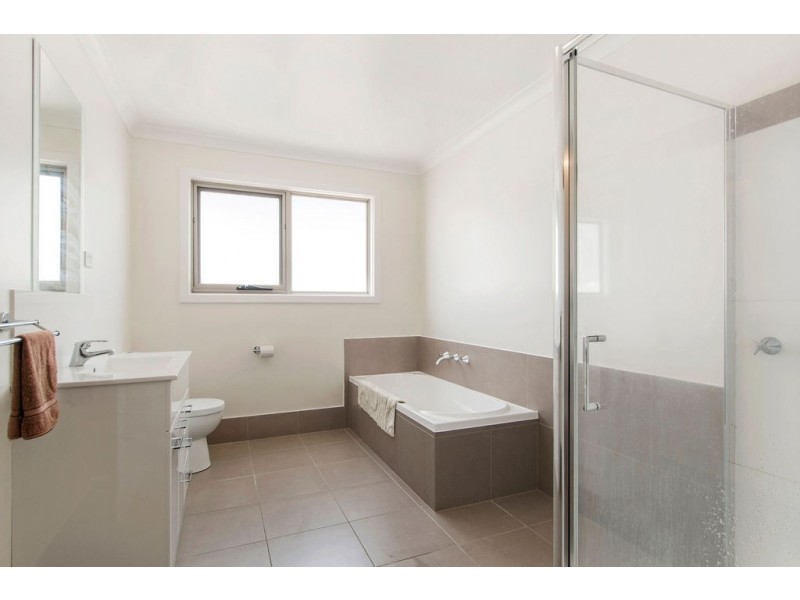 8 Rose Street, Bicheno TAS 7215