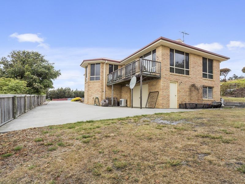 11 Sinclair Street, Bicheno TAS 7215