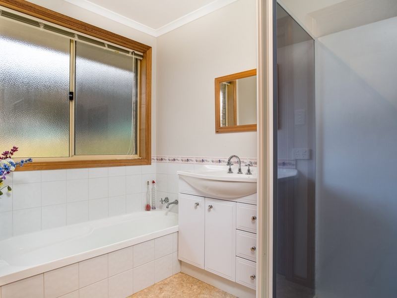 11 Sinclair Street, Bicheno TAS 7215