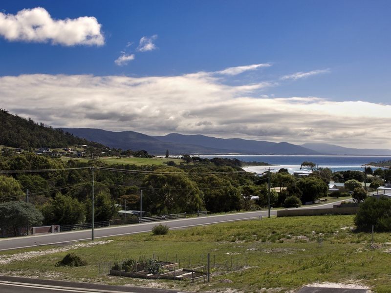 2/3 Gordon Heights, Bicheno TAS 7215