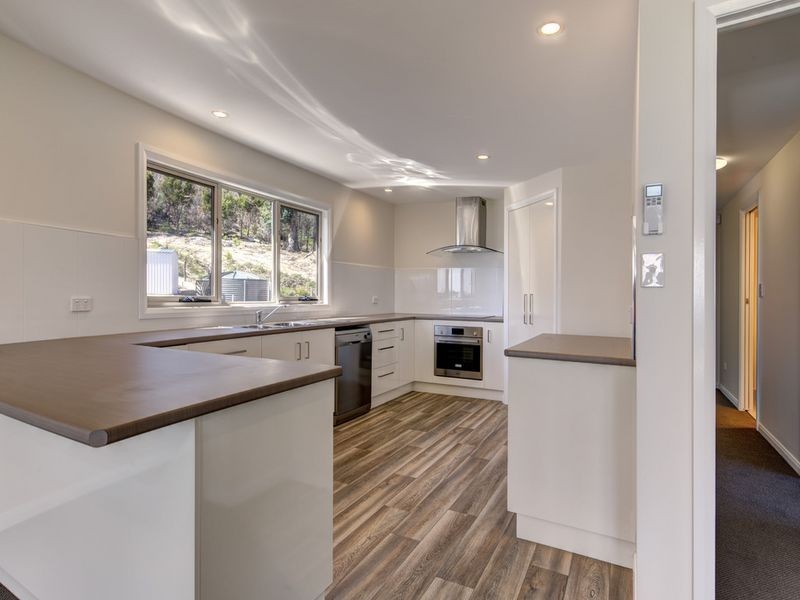 2/3 Gordon Heights, Bicheno TAS 7215