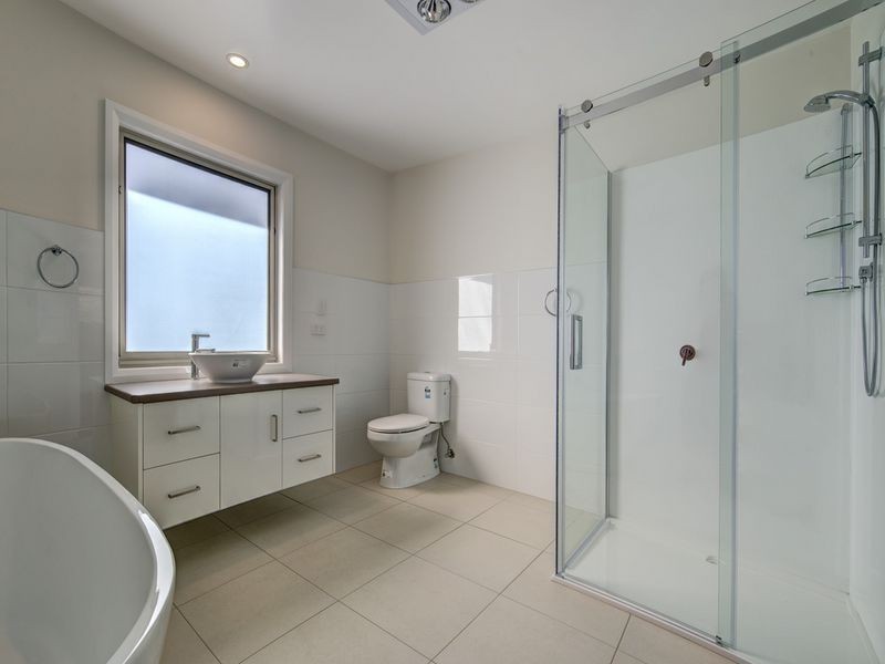 2/3 Gordon Heights, Bicheno TAS 7215