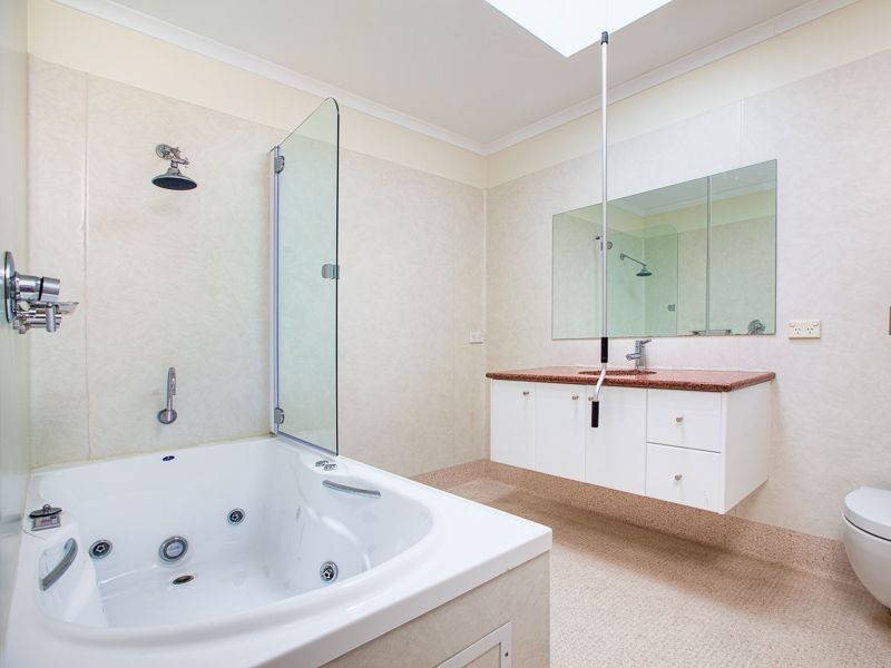 2 Franklin Street, Swansea TAS 7190