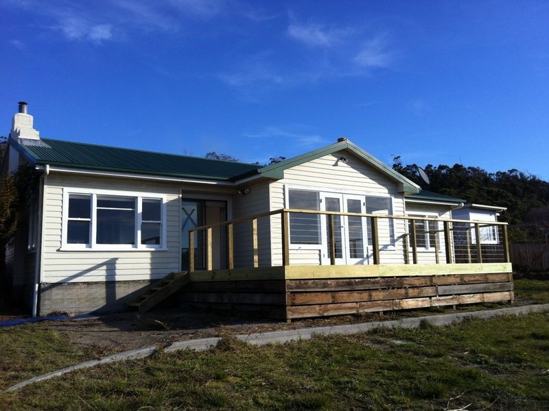 8-10 Lovett Street, Bicheno TAS 7215