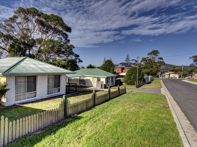 2/25 Douglas Street, Bicheno TAS 7215