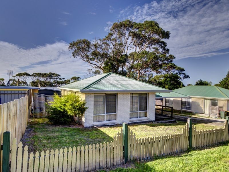 2/25 Douglas Street, Bicheno TAS 7215