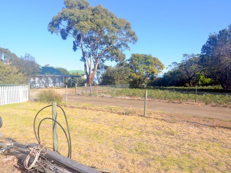 17 Hazards View Drive, Coles Bay TAS 7215