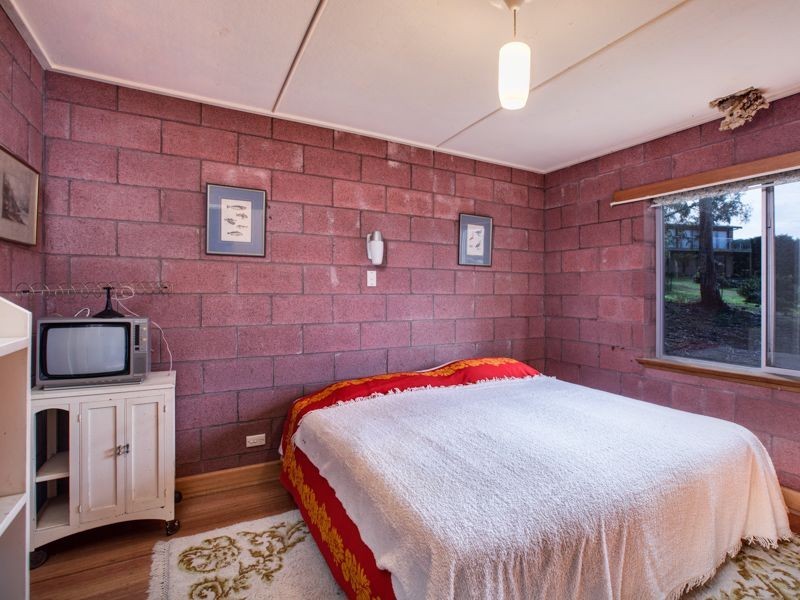 111 Esplanade, Coles Bay TAS 7215