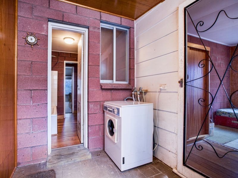 111 Esplanade, Coles Bay TAS 7215