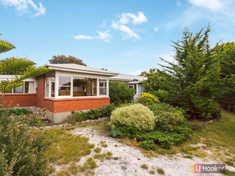 119 Harveys Farm Road, Bicheno TAS 7215