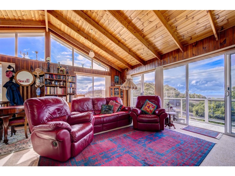 33 Douglas Street, Bicheno TAS 7215