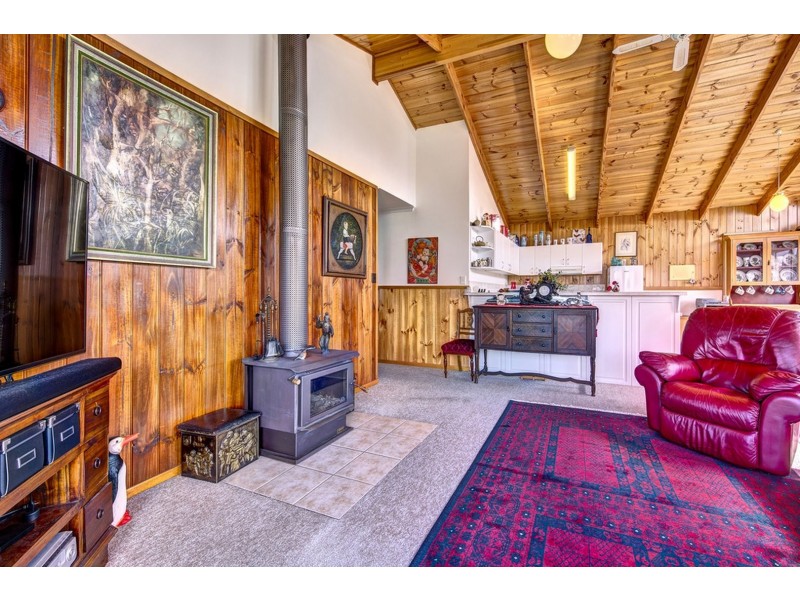 33 Douglas Street, Bicheno TAS 7215