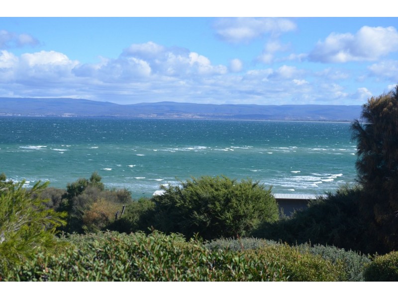 9 Meika Place, Coles Bay TAS 7215