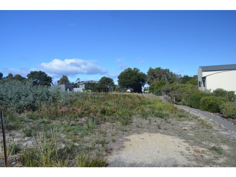 9 Meika Place, Coles Bay TAS 7215