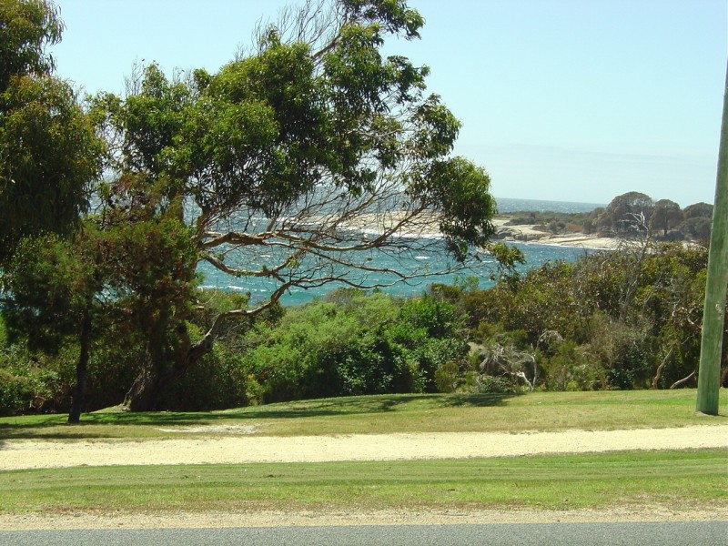 18 Tasman Highway, Bicheno TAS 7215